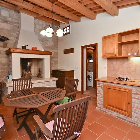 Casa Castelliere 2354 * Rosini